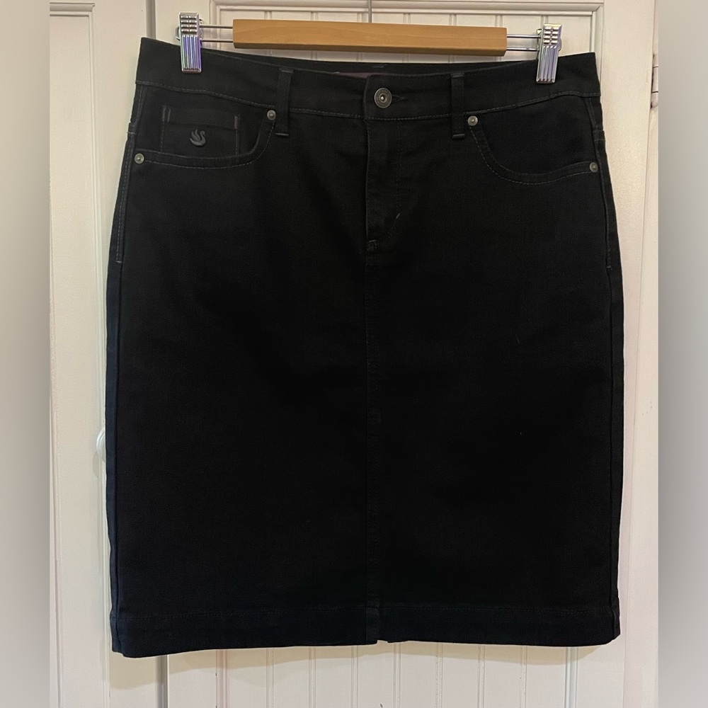 Women’s Gloria Vanderbilt Amanda Drk Wash Jean Skirt W/Sequin Detail - Sz 6 NEW!